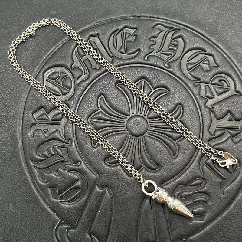 Ch*0me He**ts necklaces